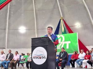 photo_5017208704897584107_y