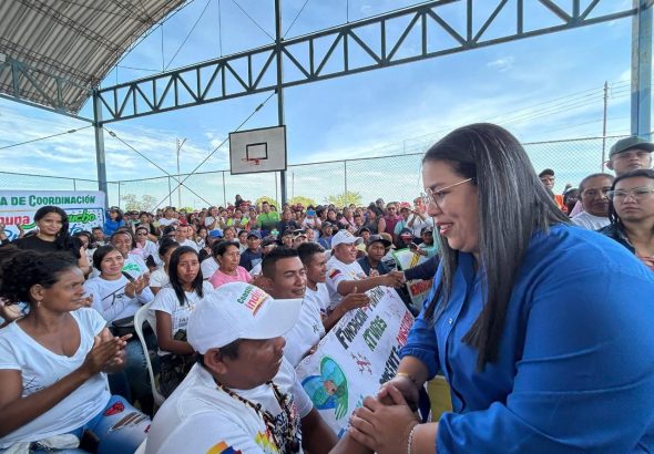 photo_5035383125298580383_y