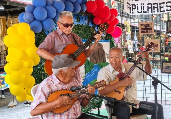 photo_5053574811468106829_y