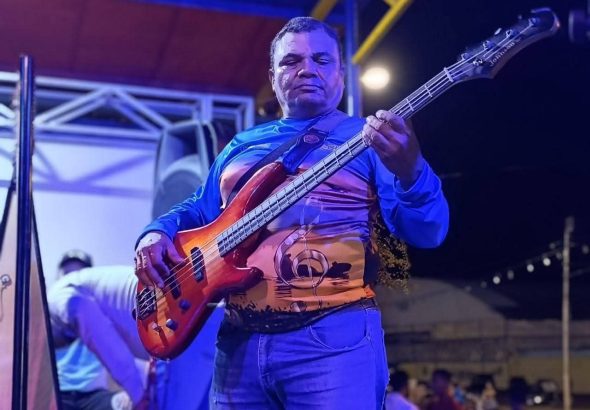 photo_5069188855835069566_y