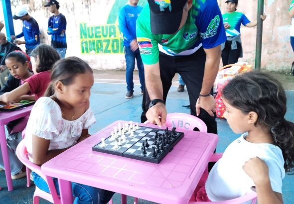 photo_5125445621673298906_y